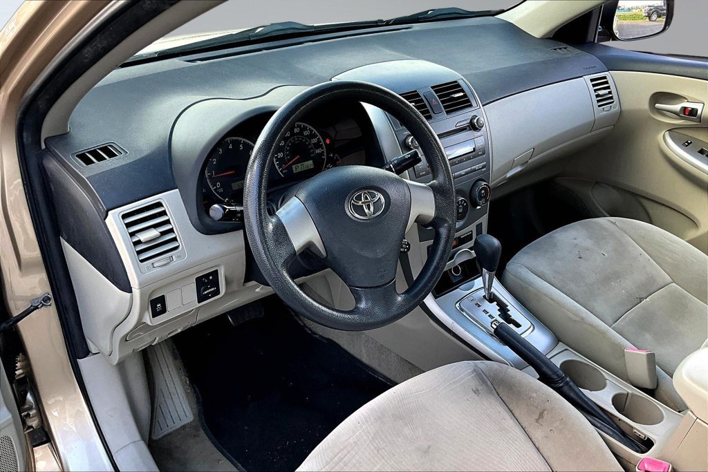 Used 2011 Toyota Corolla LE FWD image 17