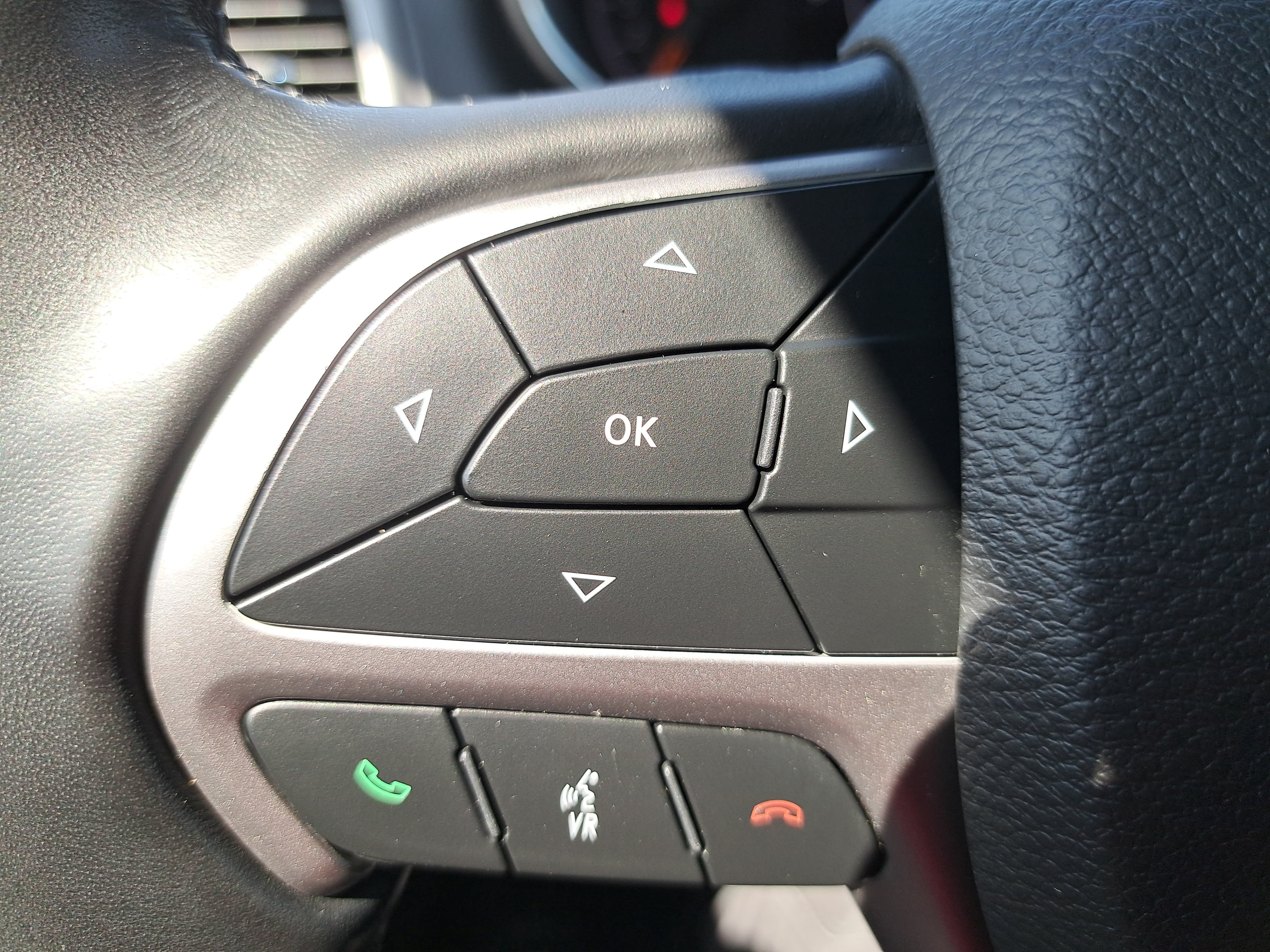 Used 2021 Jeep Grand Cherokee Laredo RWD image 17