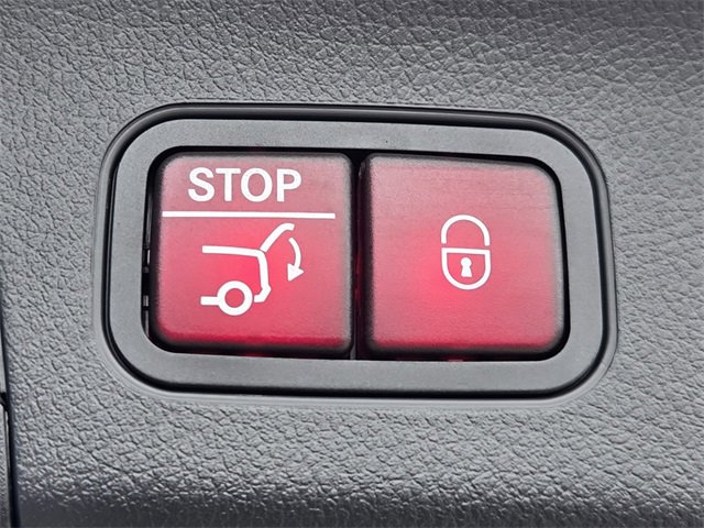 Certified 2025 Mercedes-Benz GLA 250 4MATIC image 11