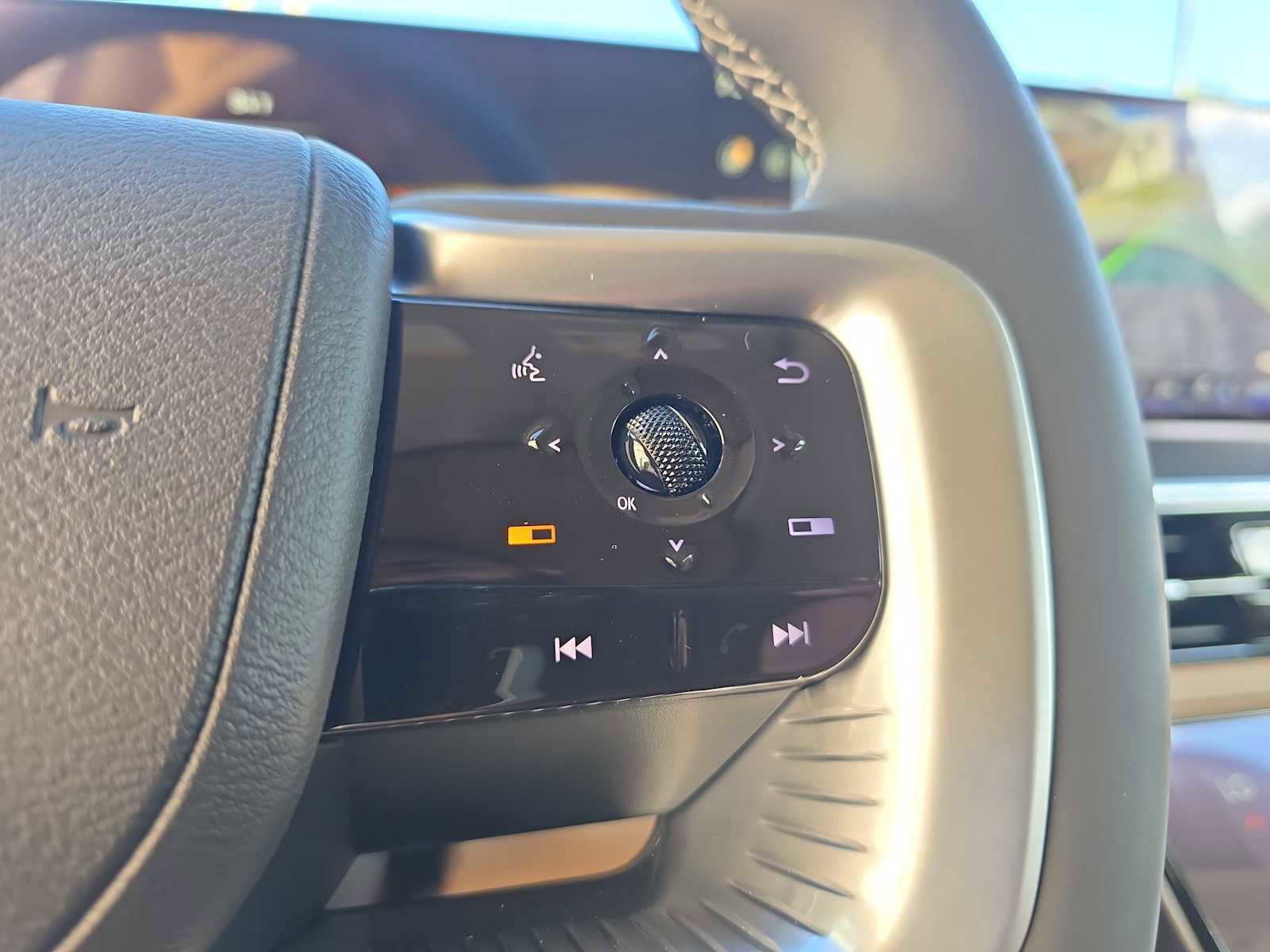 New 2026 INFINITI QX80 Luxe w/ Cargo Package image 22