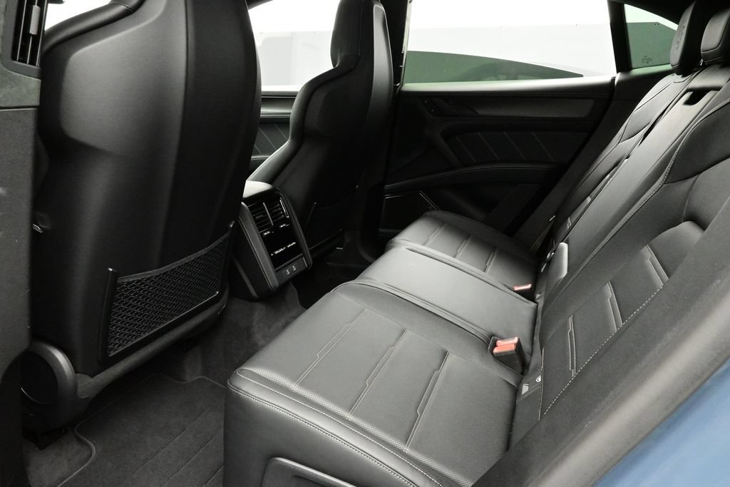 New 2026 Porsche Cayenne Turbo AWD/4WD image 13