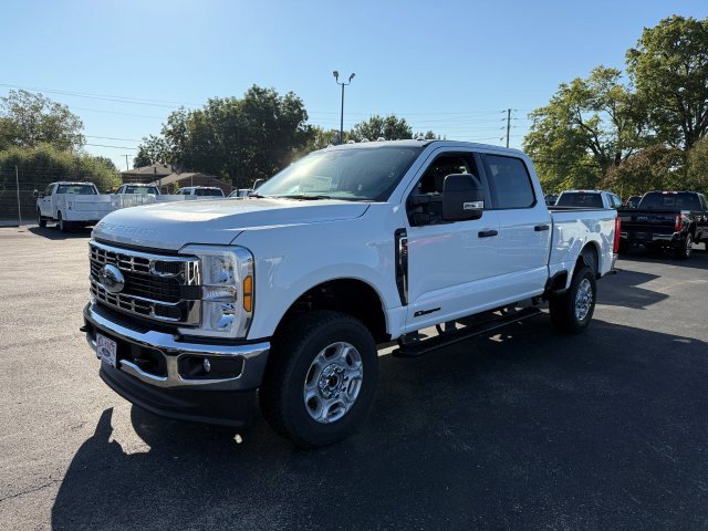 New 2026 Ford F350 XLT image 3