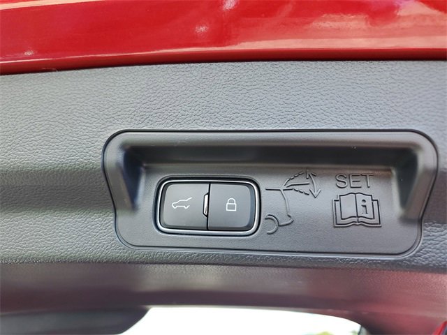 Used 2021 Ford Explorer Limited w/ Hybrid Equipment Group 310A image 10