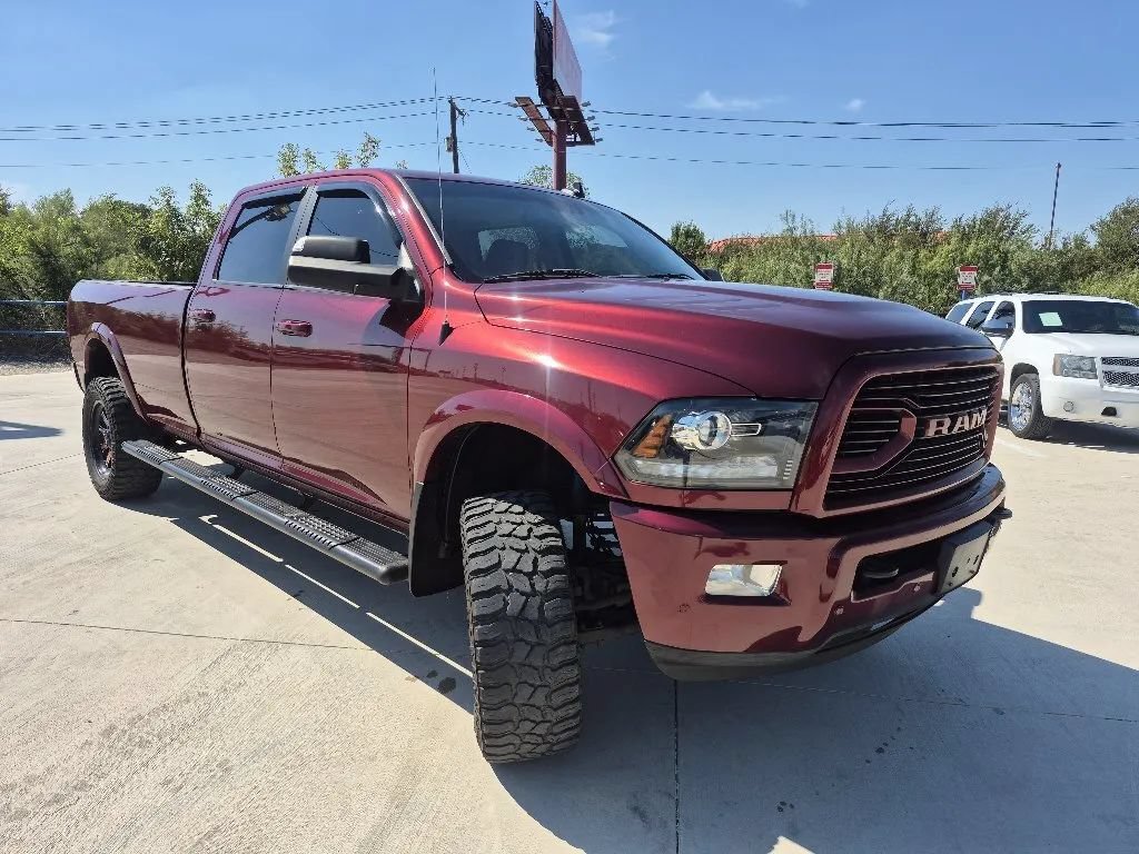 Used 2018 RAM 2500 Laramie w/ Sport Appearance Group AWD/4WD image 4