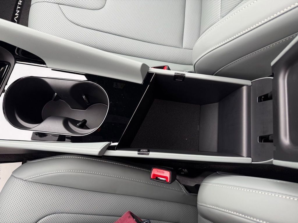 New 2026 Hyundai Elantra Limited image 36