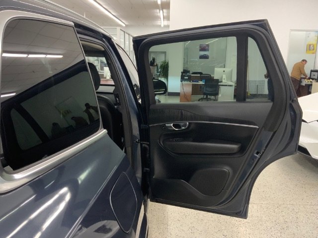 Used 2020 Volvo XC90 T6 Momentum image 34