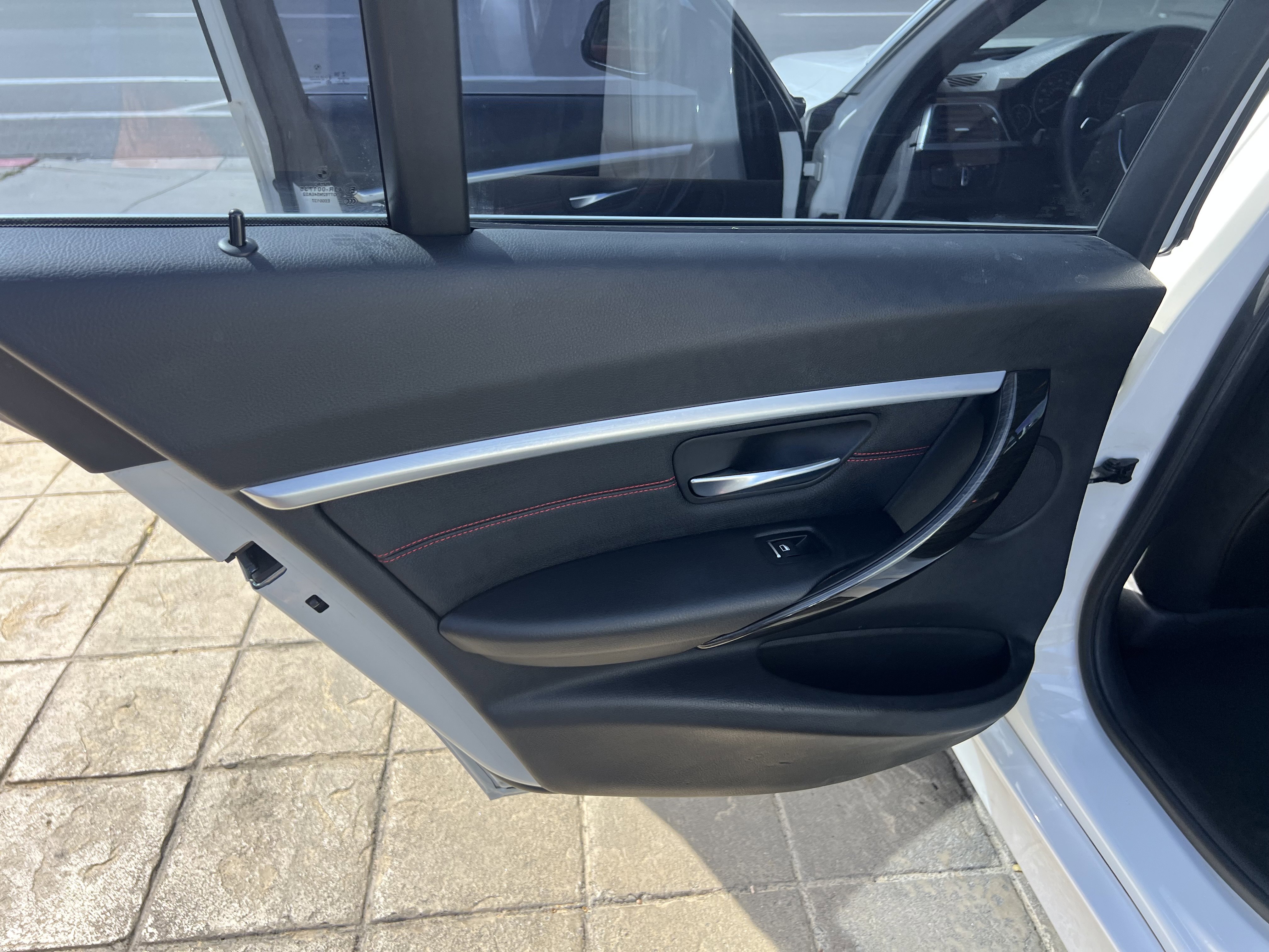 Used 2018 BMW 330i Sedan image 28