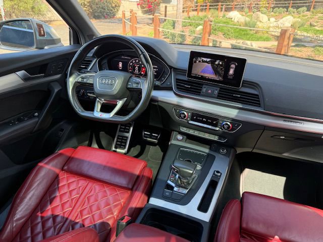 Used 2018 Audi SQ5 Premium Plus w/ Navigation Package image 29