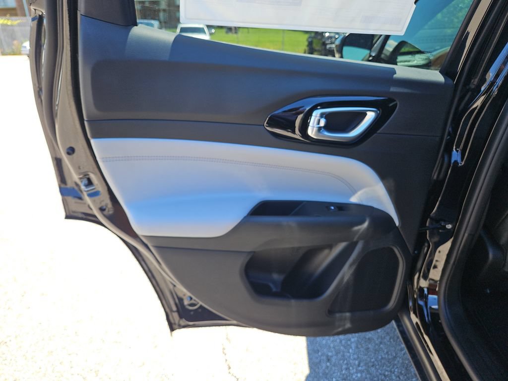 New 2026 Jeep Compass Limited AWD/4WD image 15