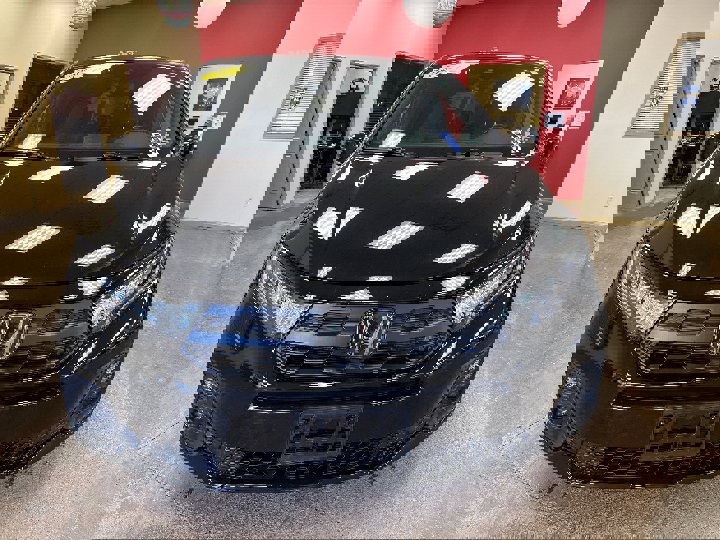 Used 2025 Honda Odyssey Sport-L image 2