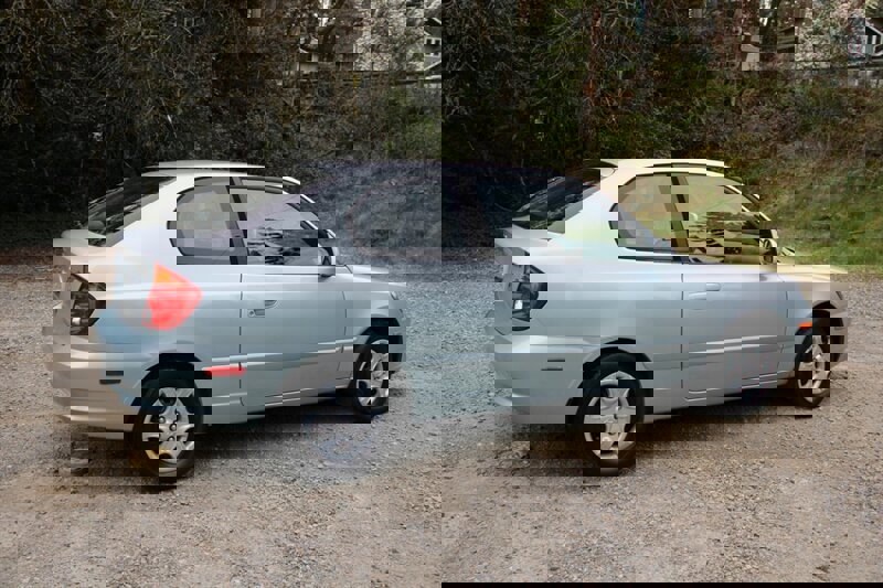 Used 2004 Hyundai Accent GL image 3