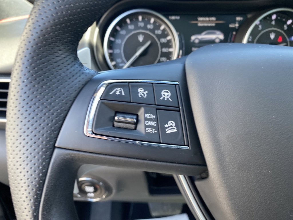 Used 2023 Maserati Levante GT image 32