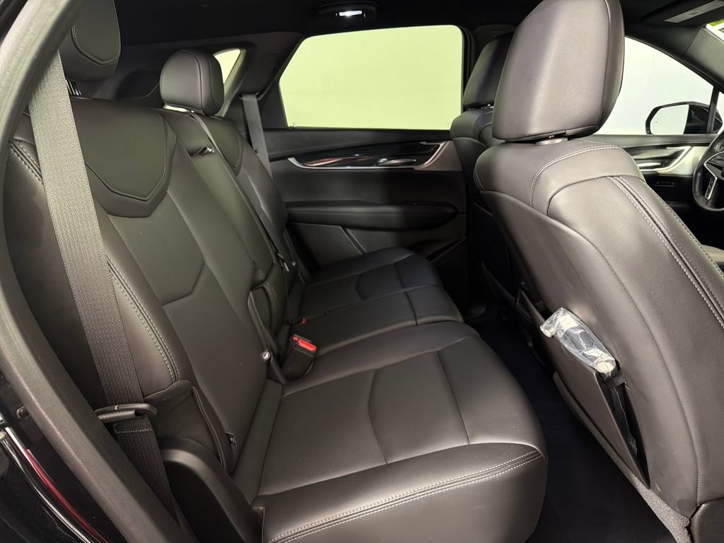 Used 2023 Cadillac XT5 Premium Luxury AWD/4WD image 23