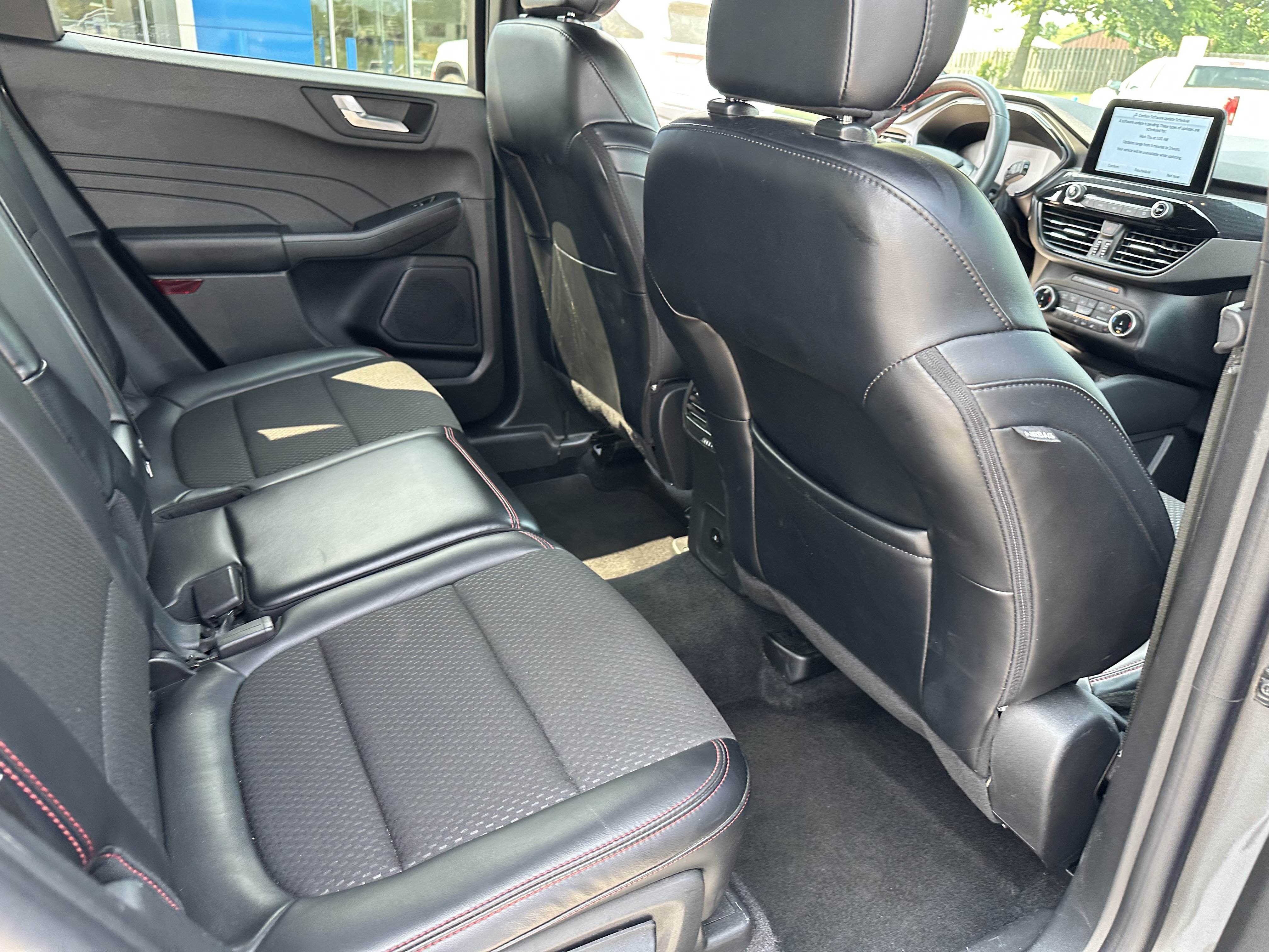 Used 2024 Ford Escape ST-Line AWD/4WD image 25