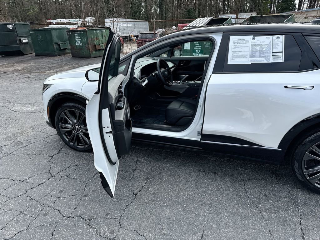 Used 2025 Cadillac Optiq Sport 2 image 13