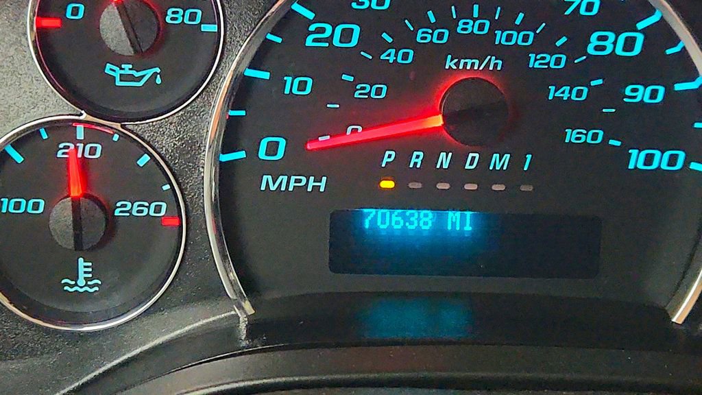 Used 2020 Chevrolet Express 2500 w/ Driver Convenience Package RWD image 14