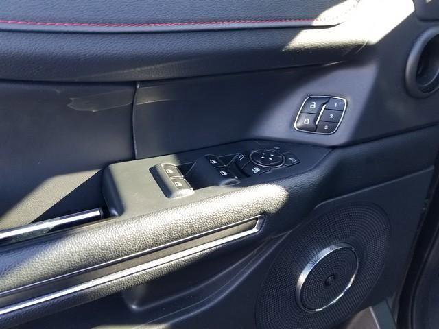 Used 2023 Ford Expedition Max Limited image 11