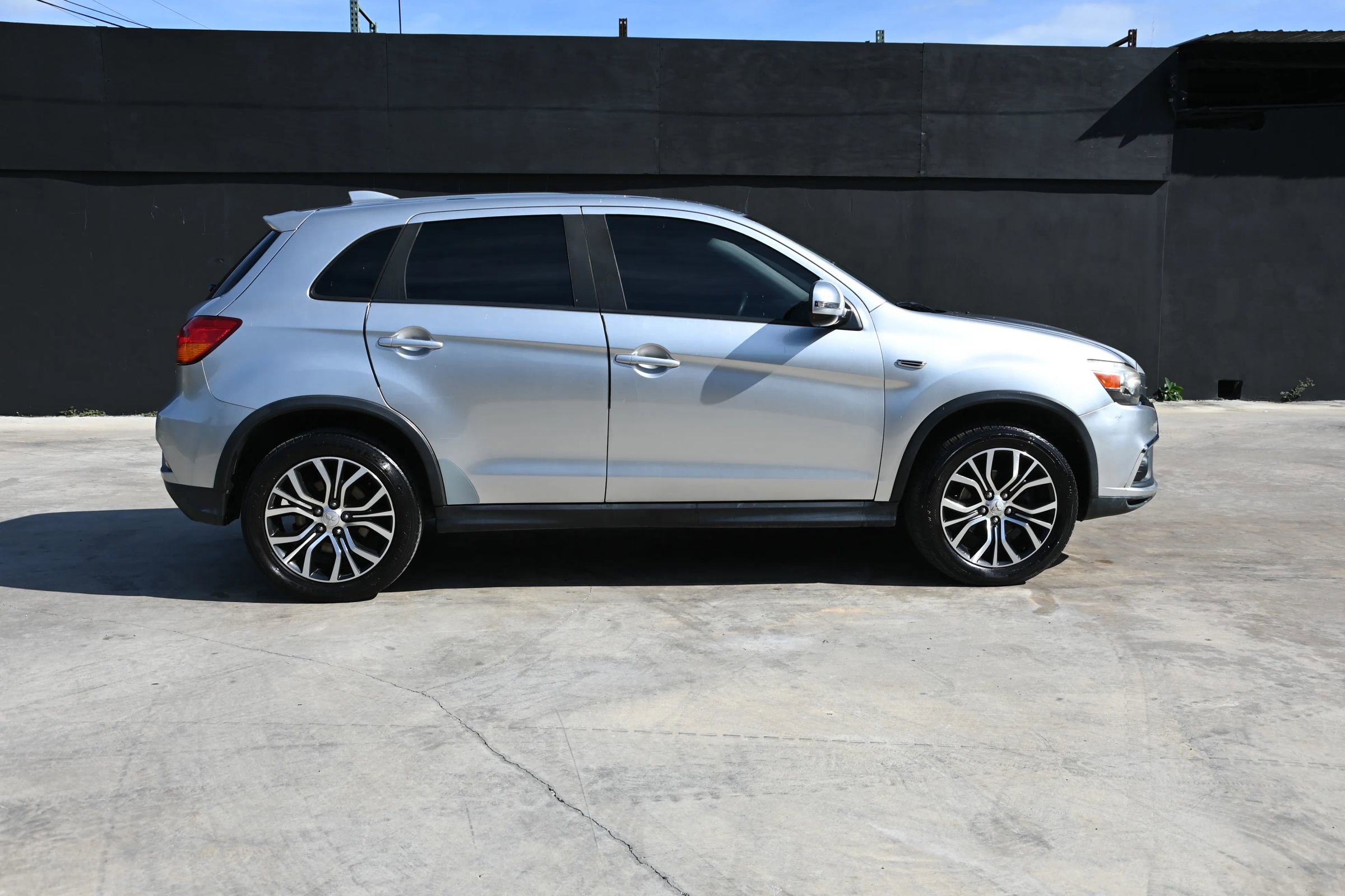 Used 2018 Mitsubishi Outlander Sport ES image 8
