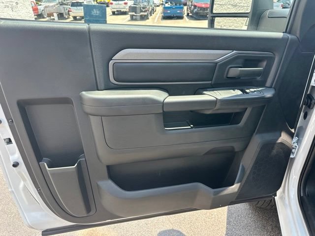 New 2026 RAM 3500 Tradesman w/ Chrome Appearance Group A AWD/4WD image 18