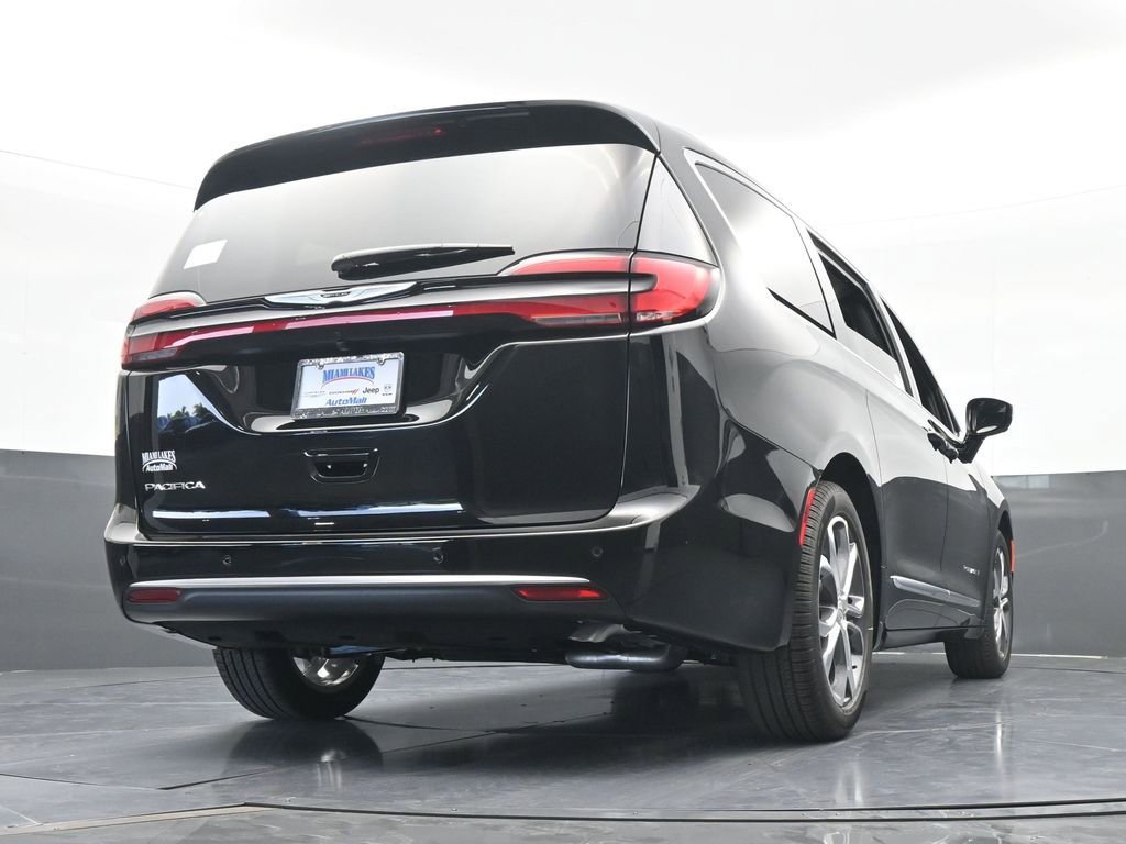 New 2026 Chrysler Pacifica Pinnacle image 66
