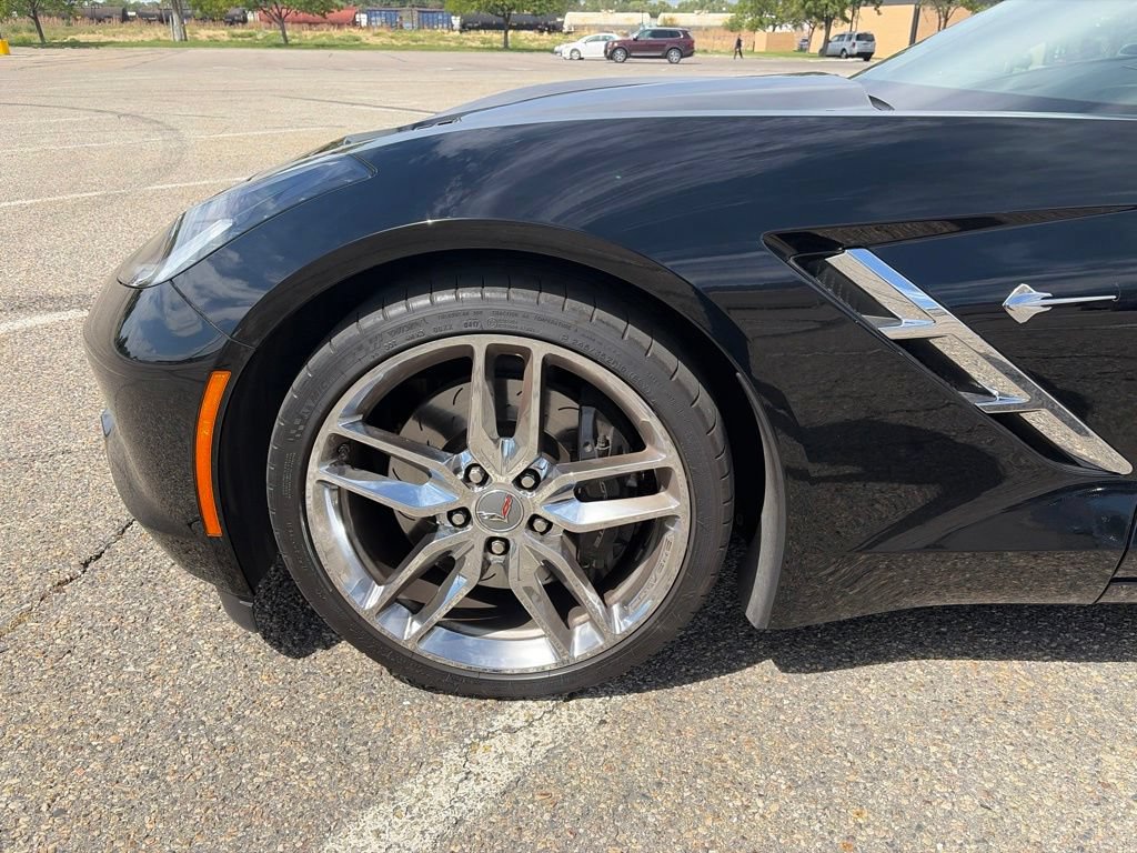 Used 2017 Chevrolet Corvette Stingray Coupe RWD image 9