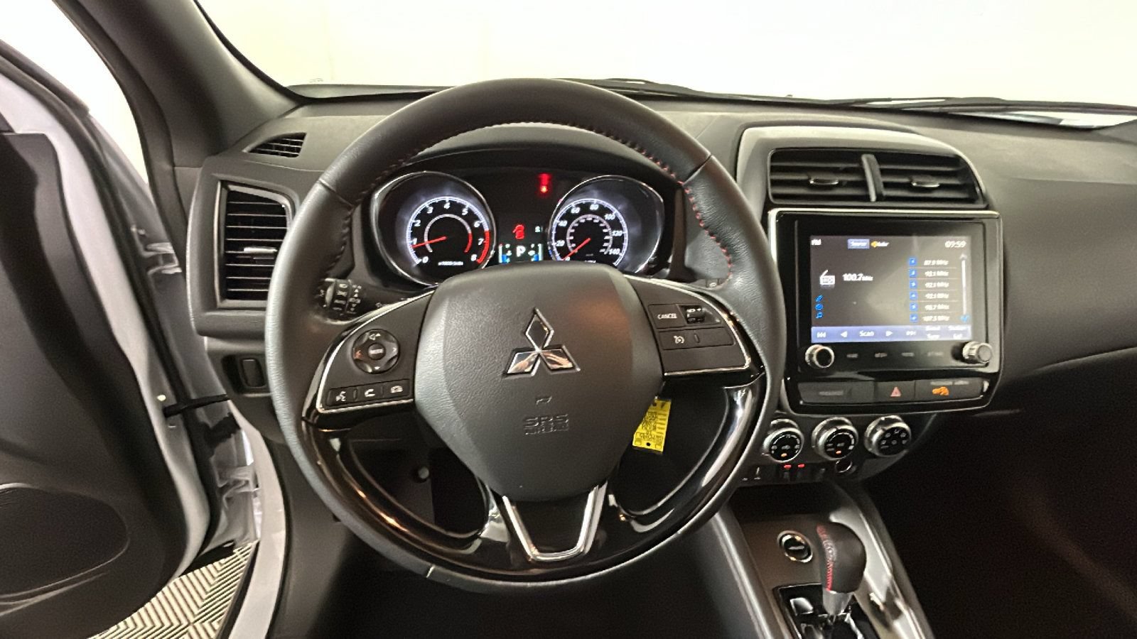 Used 2024 Mitsubishi Outlander Sport AWD image 16