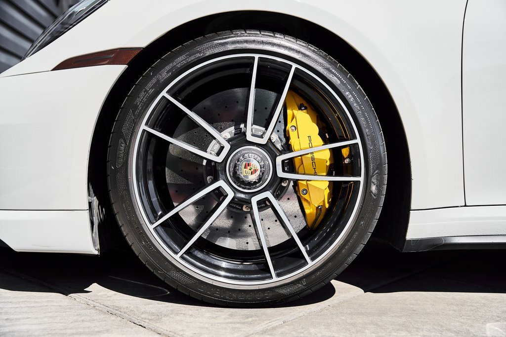 Used 2021 Porsche 911 Turbo S image 3