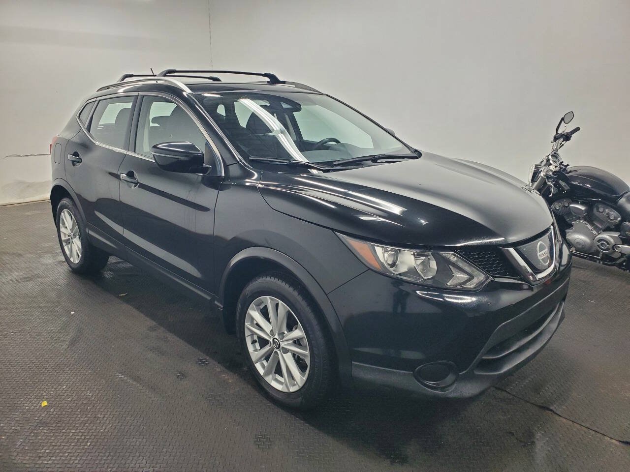 Used 2019 Nissan Rogue Sport SV AWD/4WD image 3
