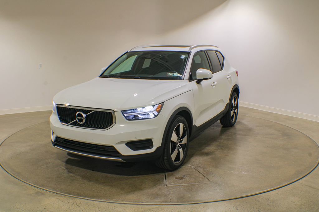 Used 2020 Volvo XC40 T5 Momentum w/ Protection Package Premier