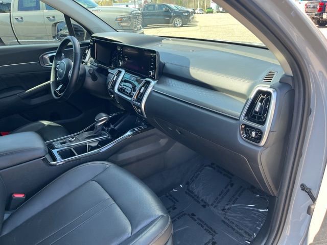 Used 2023 Kia Sorento SX AWD/4WD image 13