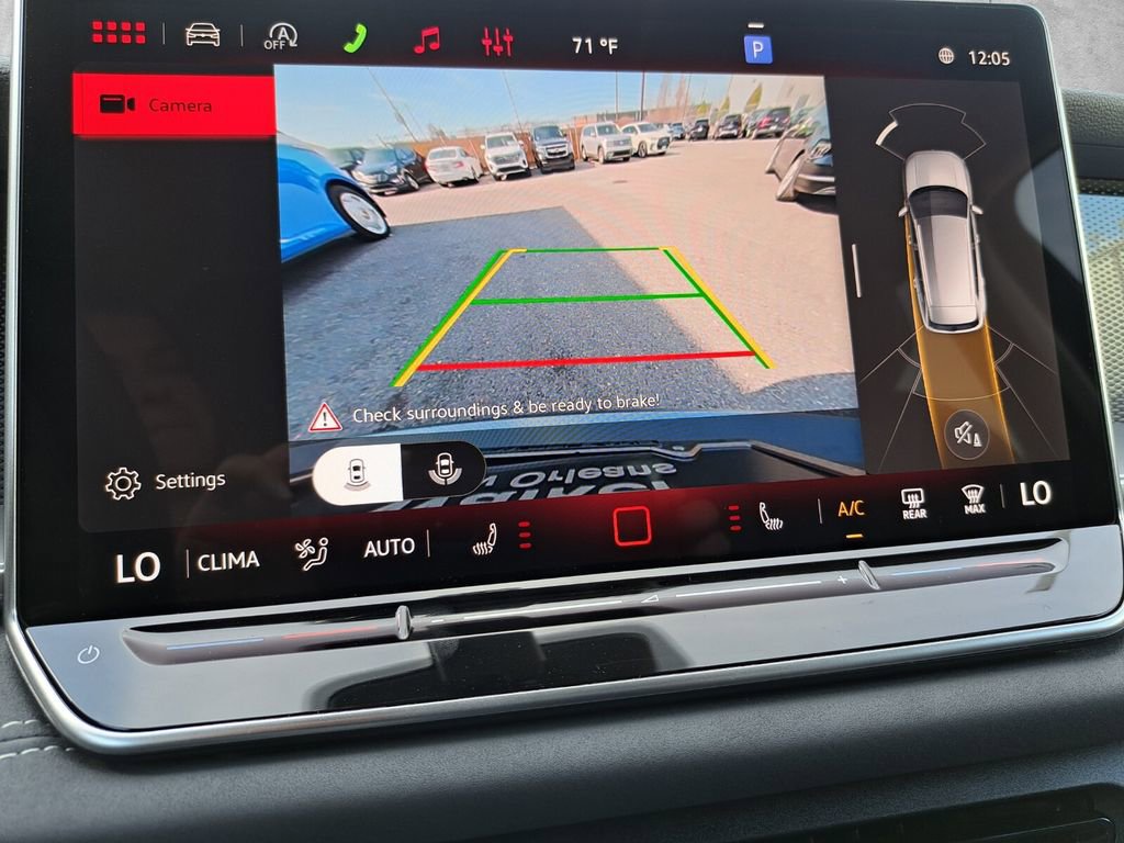 New 2026 Volkswagen Tiguan SE image 9