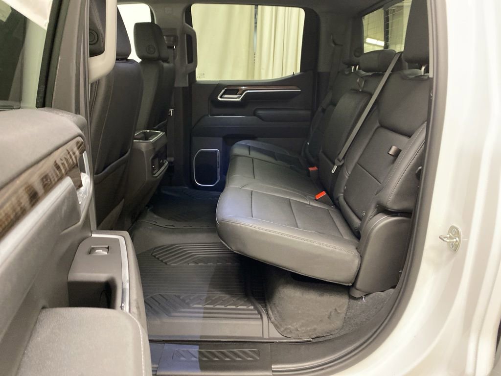 New 2026 Chevrolet Silverado 1500 LT w/ Z71 Off-Road Package image 16