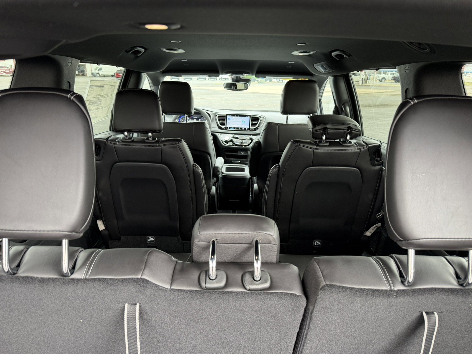 New 2026 Chrysler Pacifica Select image 12