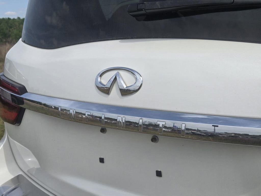 Used 2019 INFINITI QX80 Luxe w/ 22" Wheel Package image 6