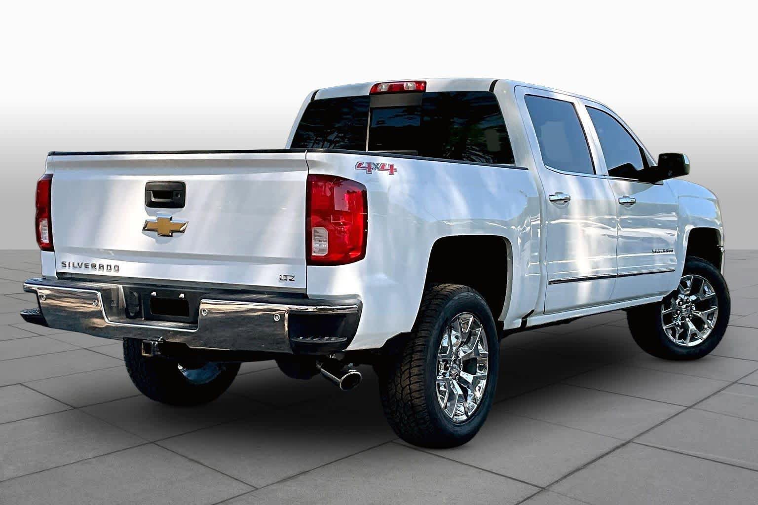 Used 2017 Chevrolet Silverado 1500 LTZ w/ Sport Package AWD/4WD image 13