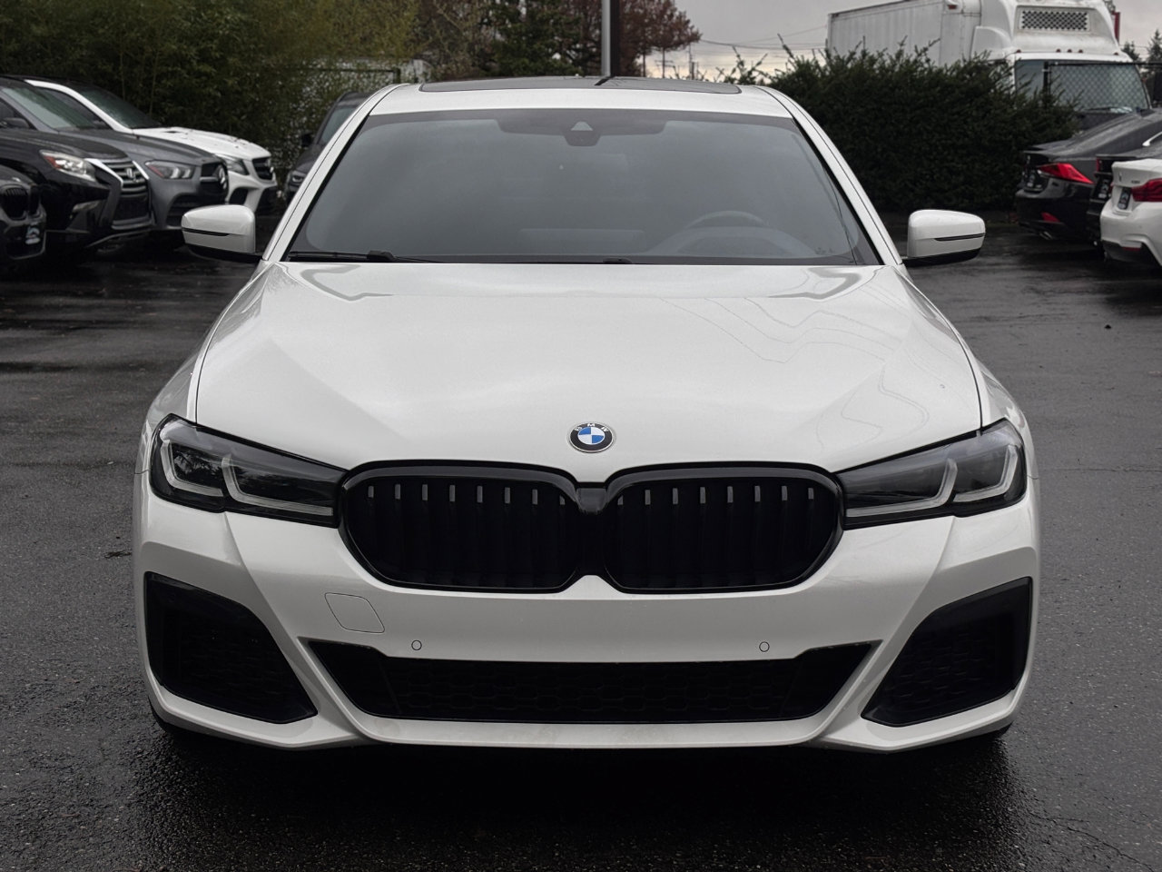 Used 2022 BMW 530i xDrive w/ M Sport Package image 18