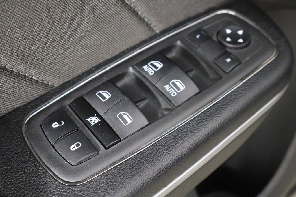 Used 2023 Dodge Charger SXT RWD image 22