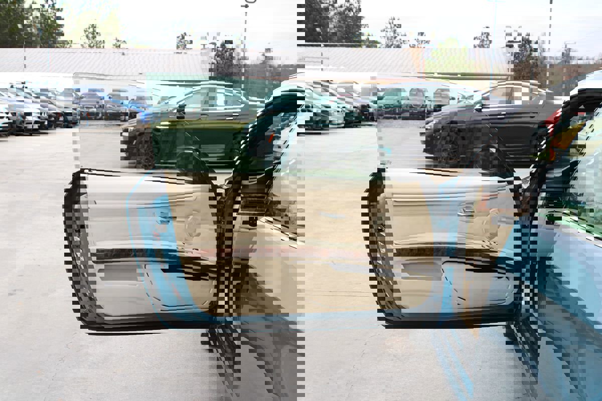 Used 2008 BMW 335i Convertible image 27