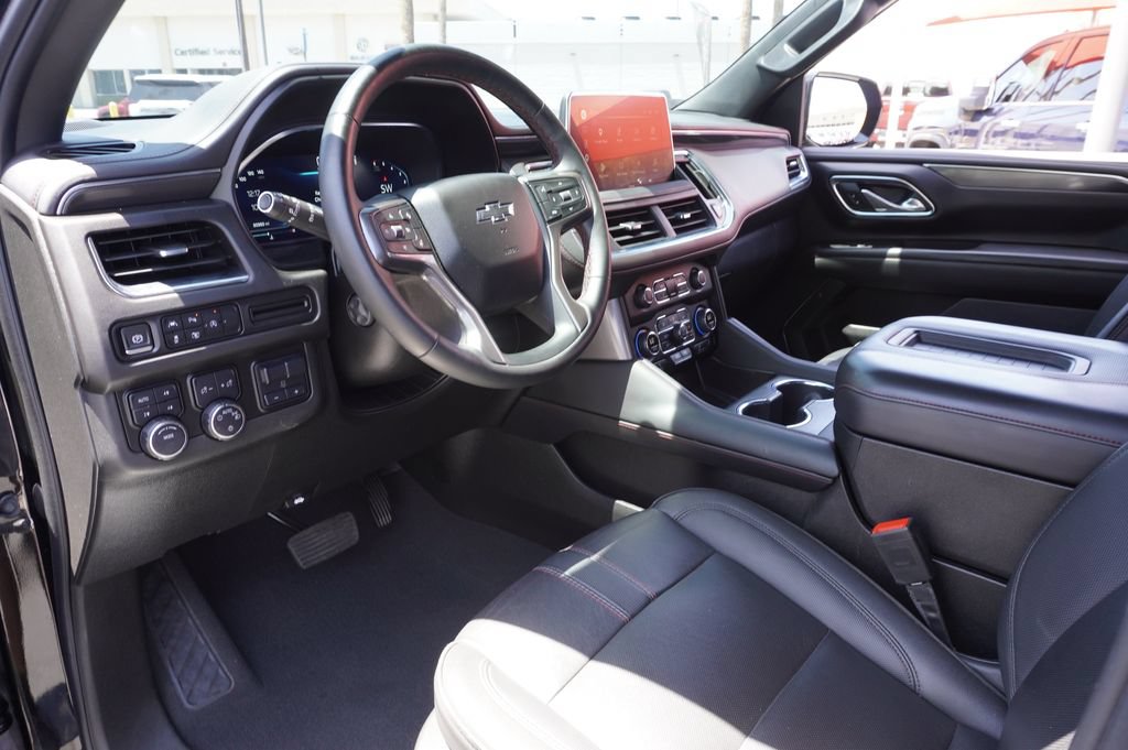 Certified 2023 Chevrolet Suburban RST w/ Sport Performance Package AWD/4WD image 18