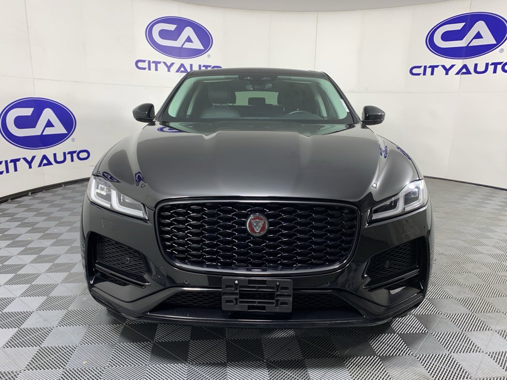 Used 2022 Jaguar F-PACE S image 9