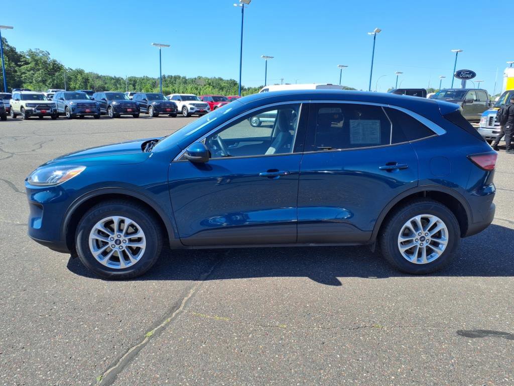 Certified 2020 Ford Escape SE image 2