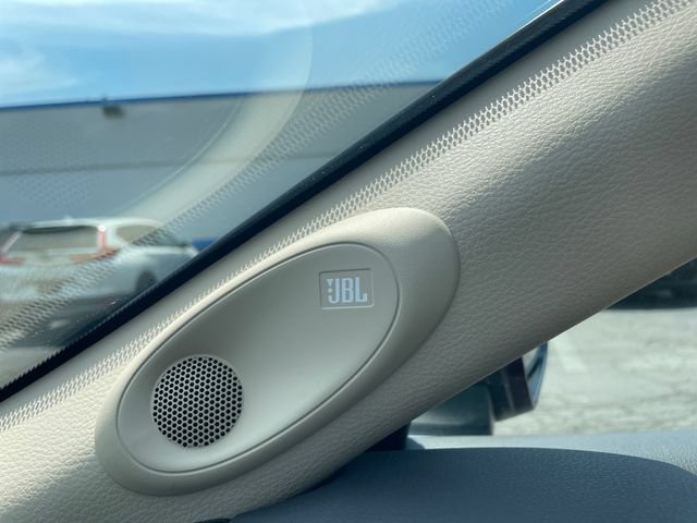 Used 2020 Toyota Camry XLE w/ Sunroof Package FWD image 19