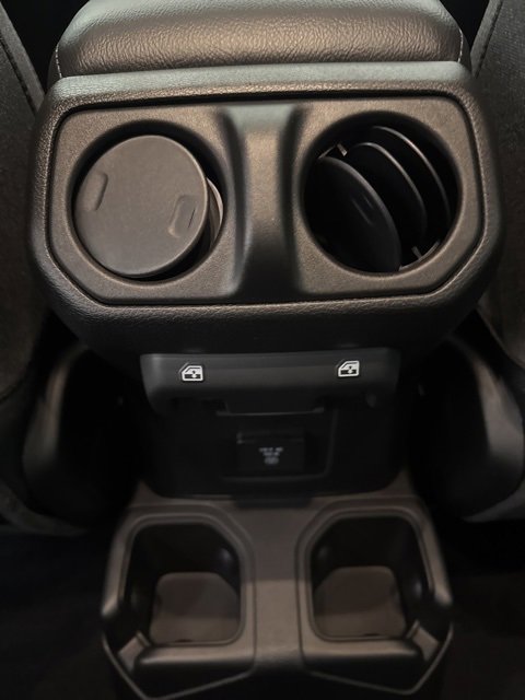 New 2025 Jeep Wrangler Unlimited Rubicon image 8