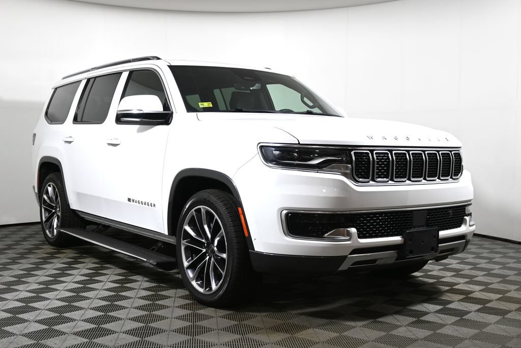 Used 2022 Jeep Wagoneer Series III w/ Premium Group I AWD/4WD image 9