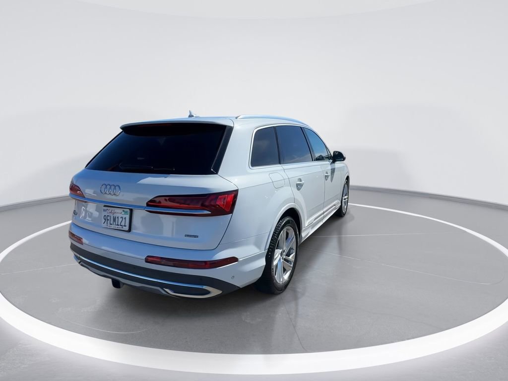 Used 2023 Audi Q7 3.0T Prestige image 12