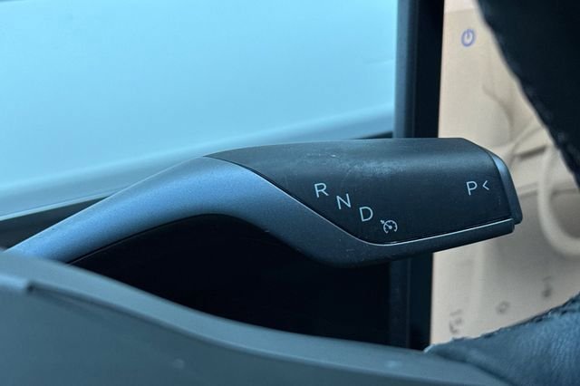 Used 2022 Tesla Model Y Performance AWD/4WD image 25
