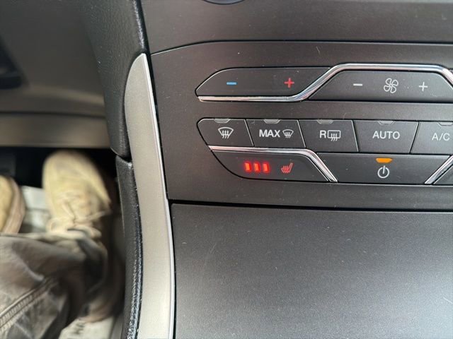 Certified 2019 Ford Edge SEL w/ Equipment Group 201A image 32