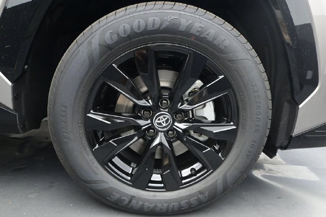 New 2026 Toyota RAV4 AWD Plug-in Hybrid image 16