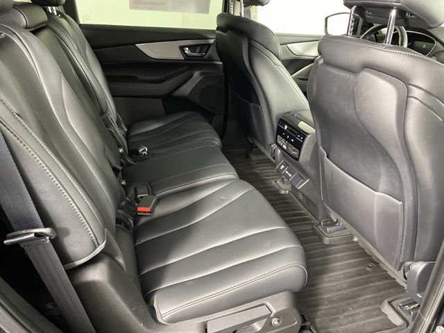 Used 2023 Acura MDX SH-AWD image 12