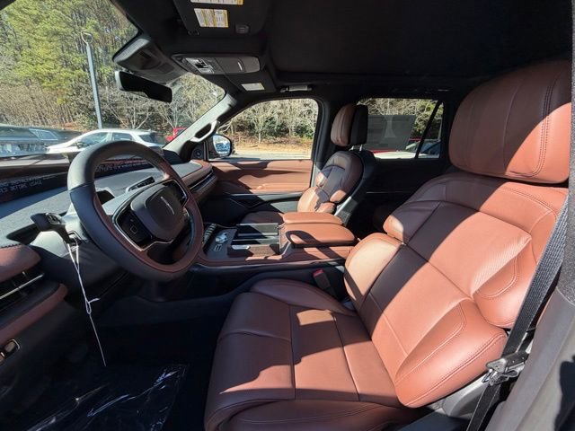 New 2025 Lincoln Navigator Reserve image 15